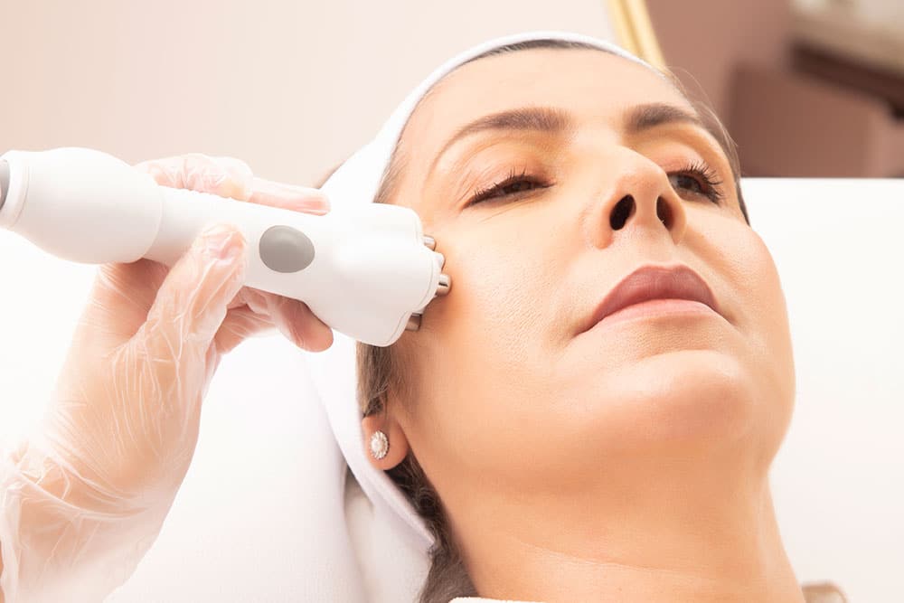 Γλυπτική Σώματος & Προσώπου